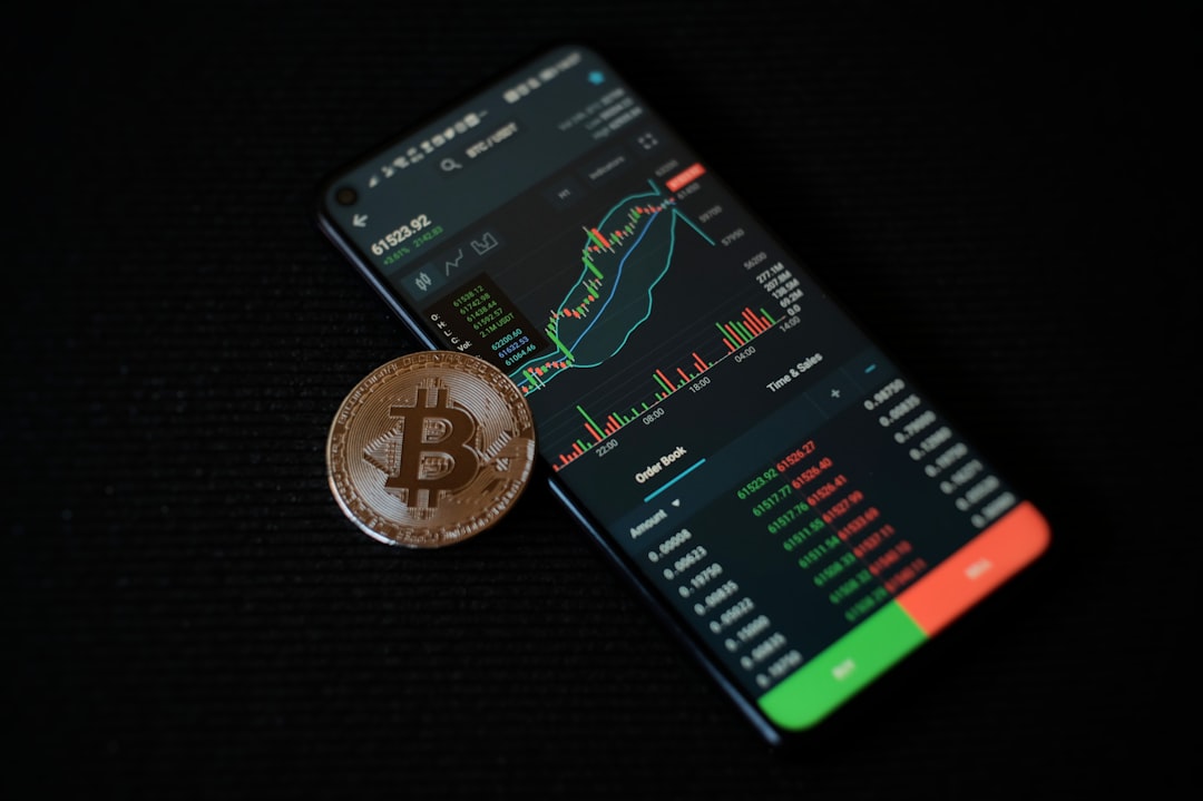Monero vs Bitcoin Transaction Fees: A Comprehensive Comparison for BTCMixer Users